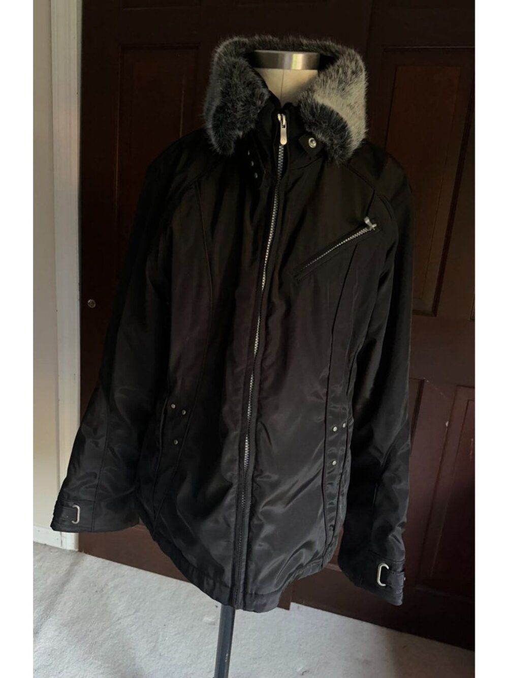 Ladies sunice black winter ski jacket Size 14